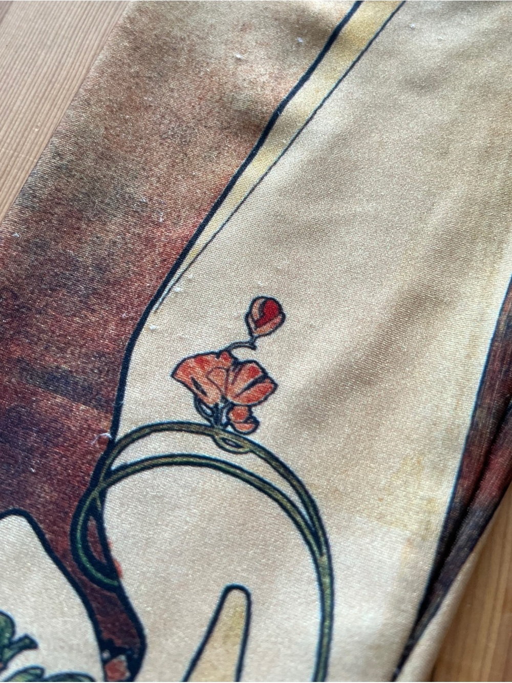 Blackmilk Vintage Art Nouveau Panel Leggings Medium - Cream, Brown, Gold - Picture 4 of 9